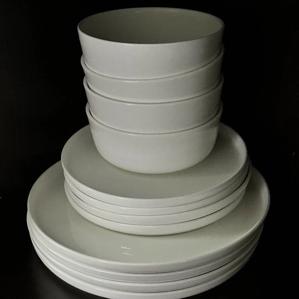 Mikasa Samatha Bone China Dinnerware Set for 4